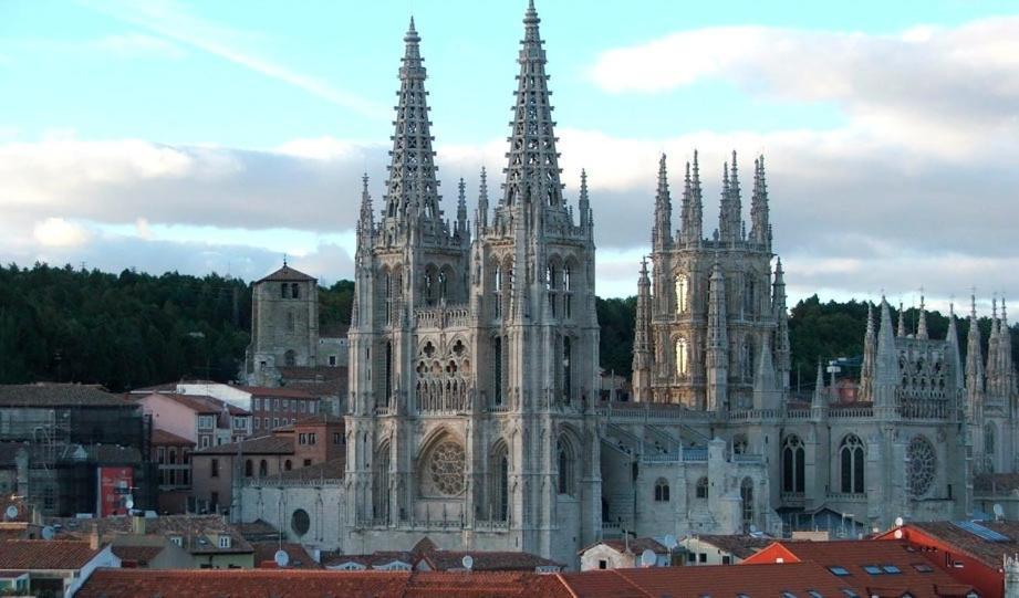 Vivienda en Perfecta ubicación! Al lado de la catedral! Burgos Exterior foto